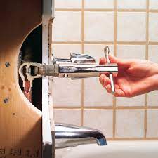 How To Fix A Leaky Bathtub Faucet 13, Fix Leaky Bathtub Faucet Single Handle